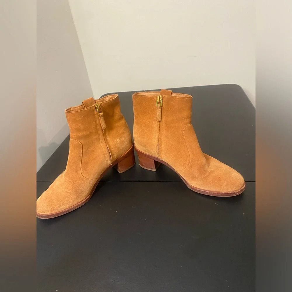 Women’s Tory Burch Camel Chelsea Heeled Zip Up Boots 6.5 Classic Quiet Luxury - Picture 3 of 10